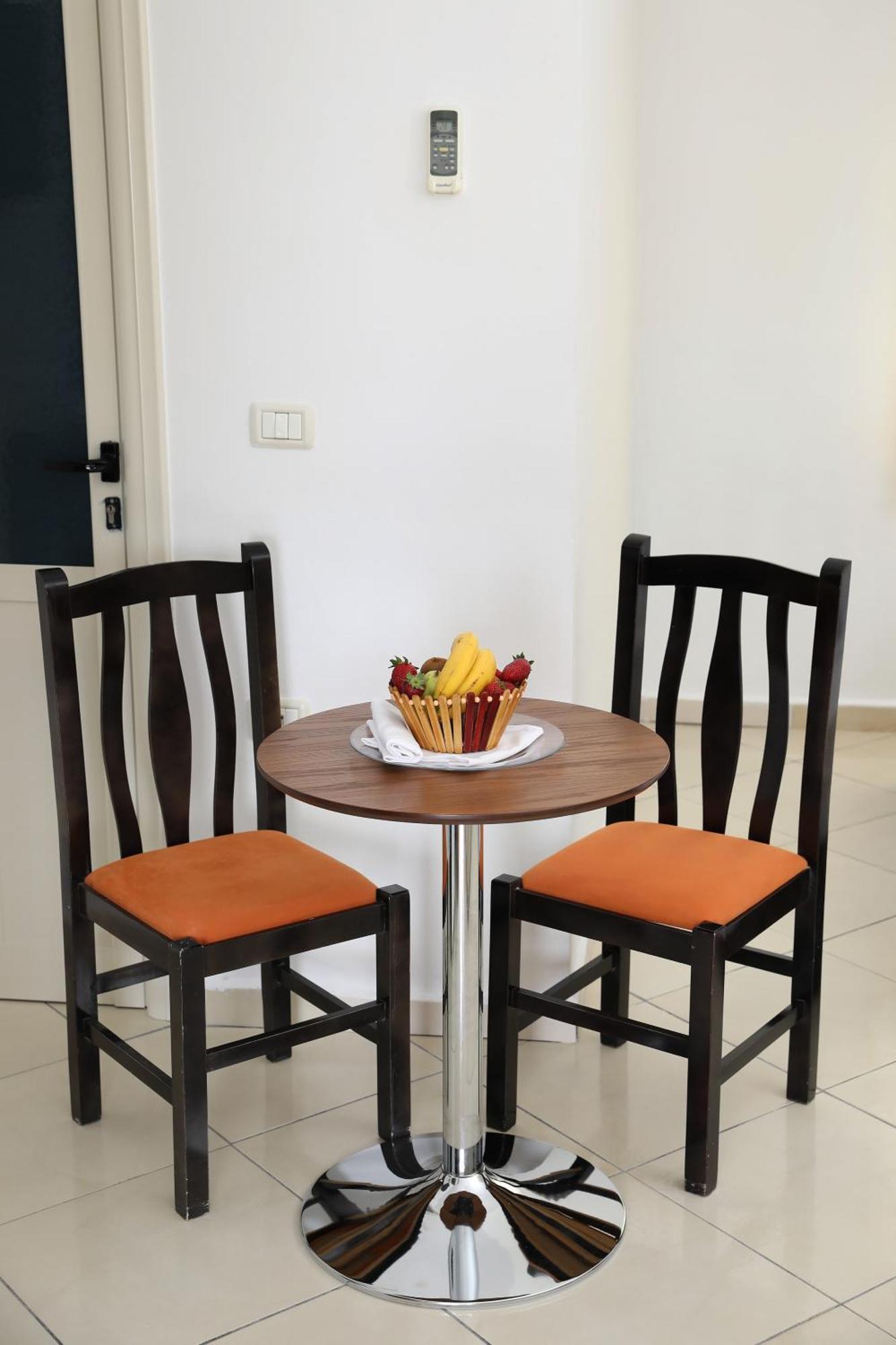 Dolce Italia Residence Radhimë Buitenkant foto