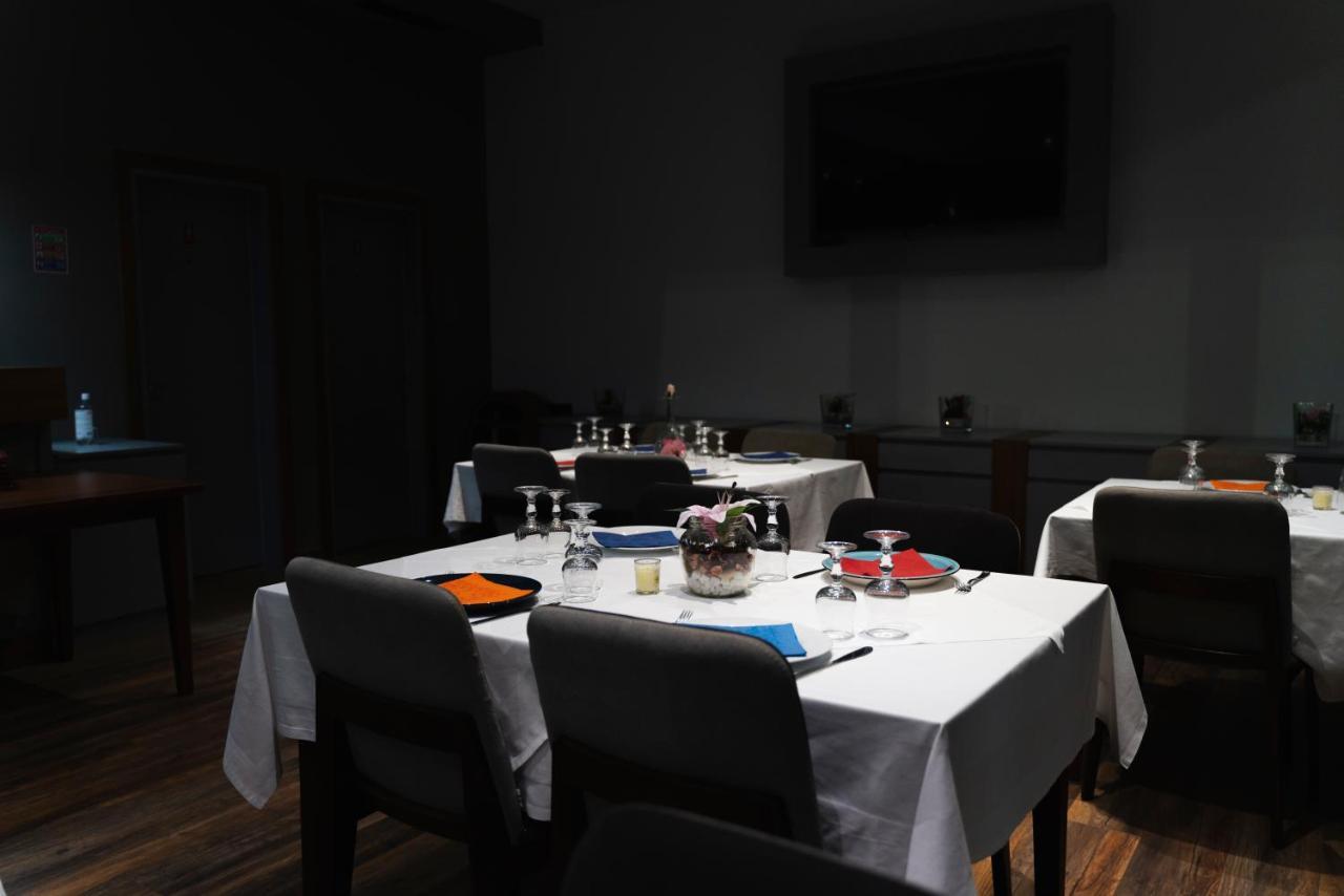 Dolce Italia Residence Radhimë Buitenkant foto